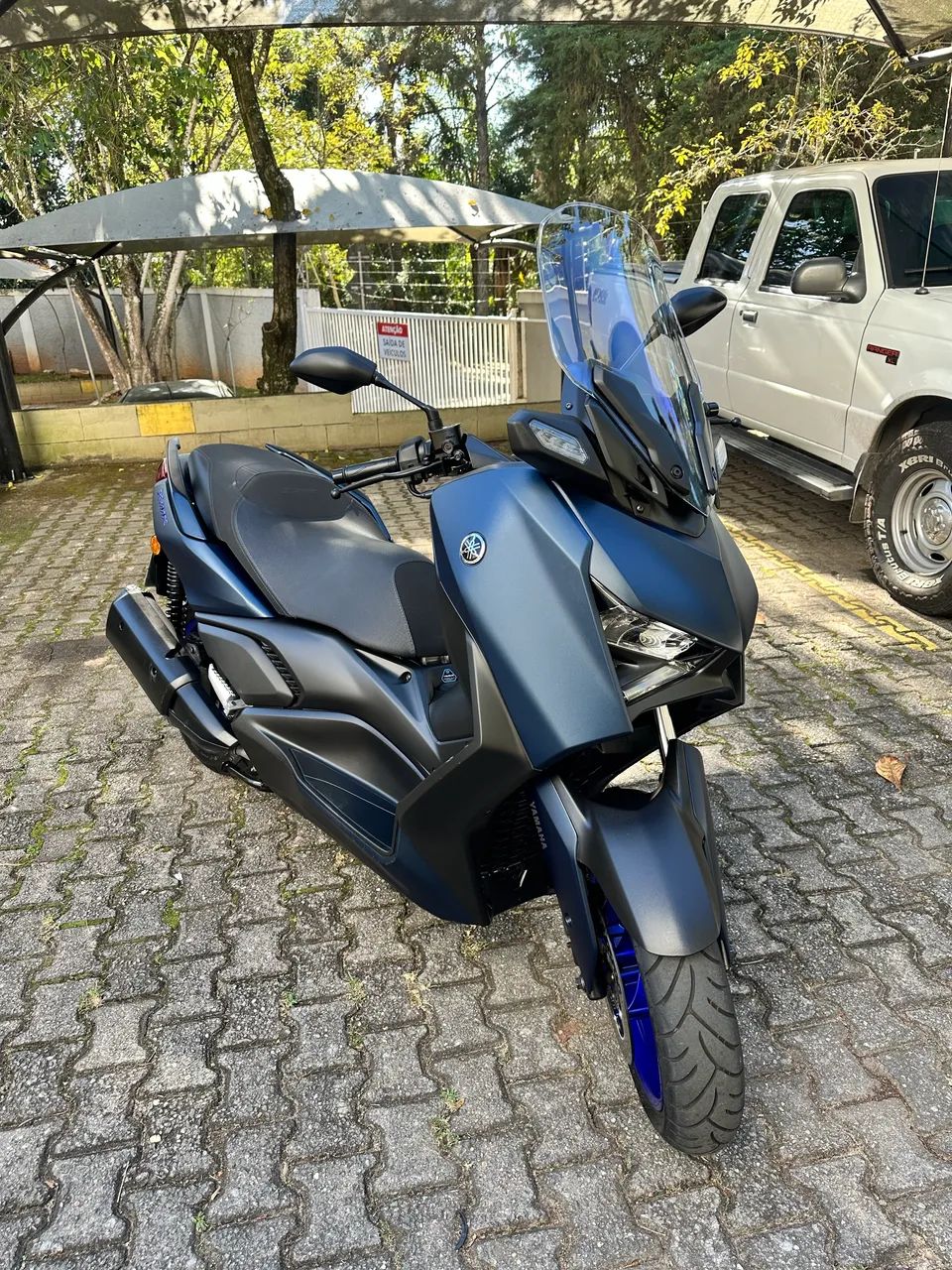 XMAX 250 2025 ABS CONNECTED 