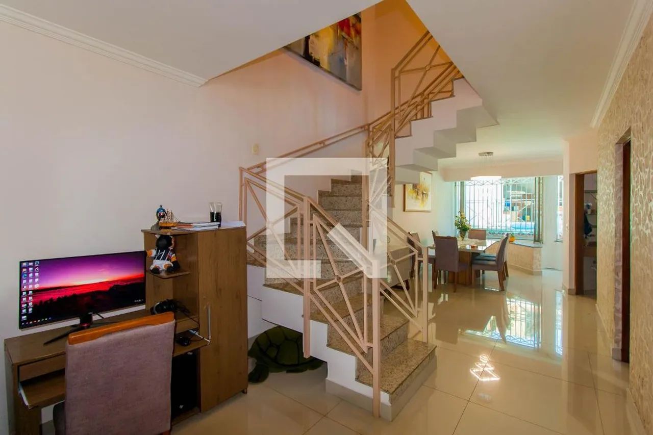 Casa à Venda - Vila Santa Clara, 5 Quartos, 305 m2