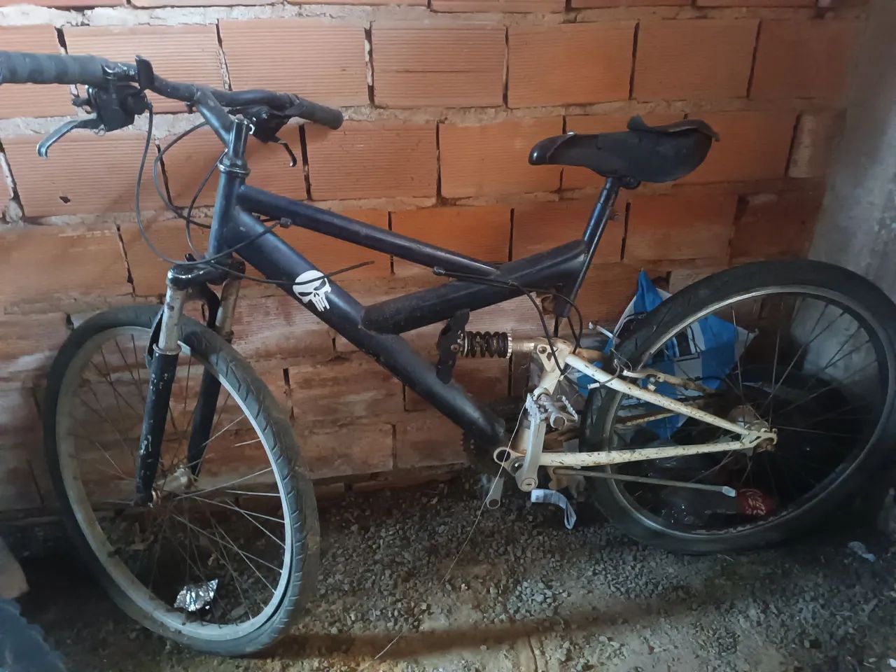 Vendo bike parada 