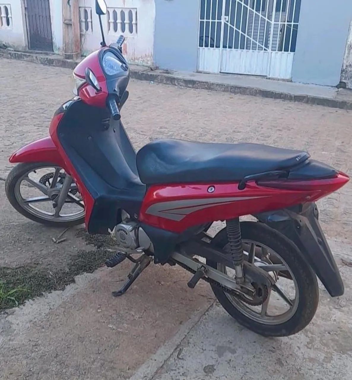 Moto a venda