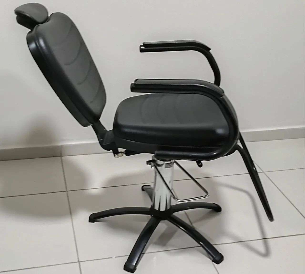 Cadeira fixa hidráulica  - Foto 3