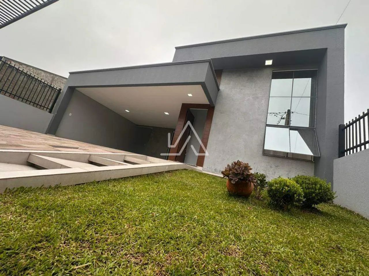 CASA MORADA DOS PINHEIRAIS