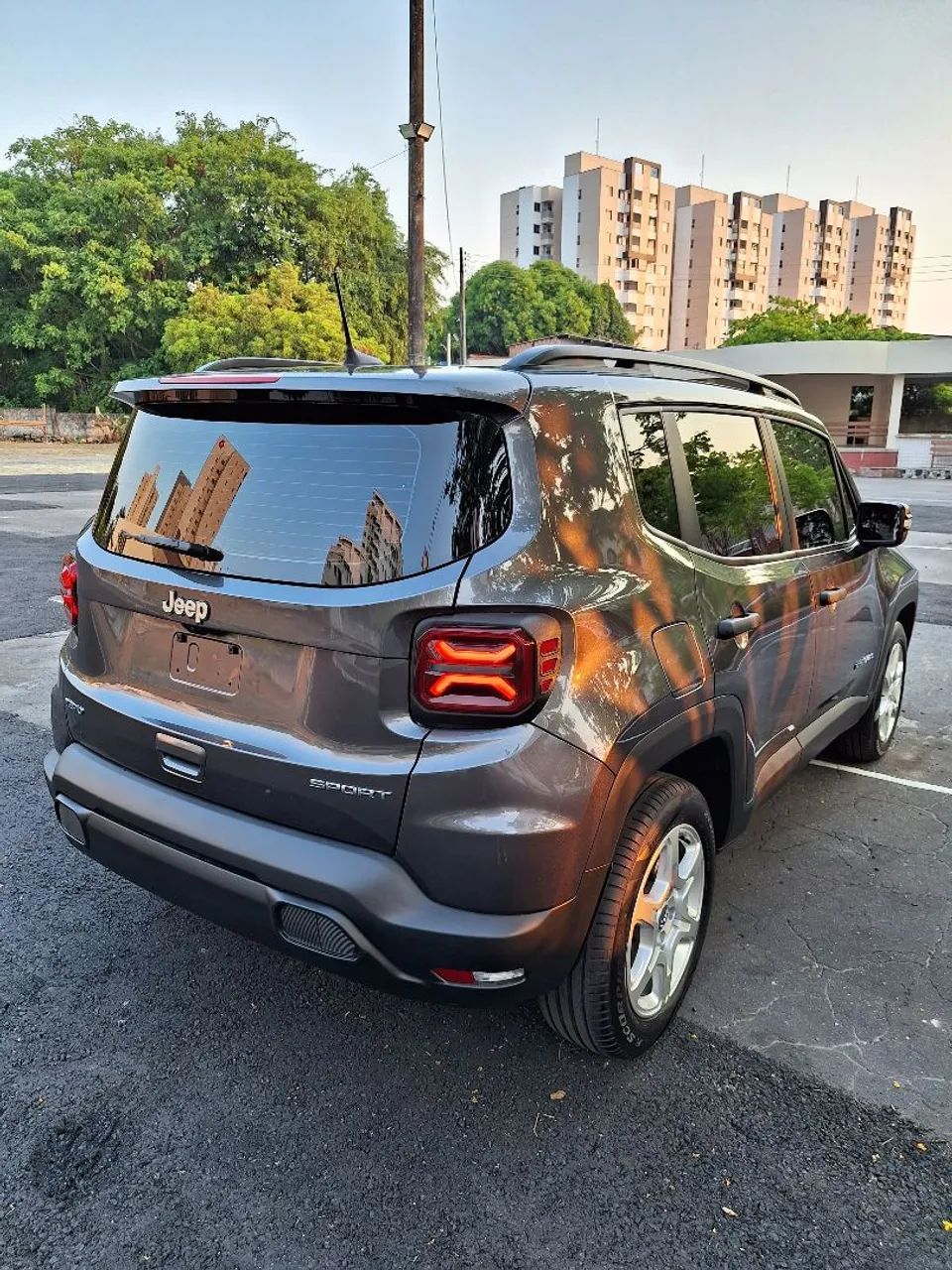 Jeep Renegade Sport T270 1.3 TB 4X2 Flex Aut. 2023 - Foto 6