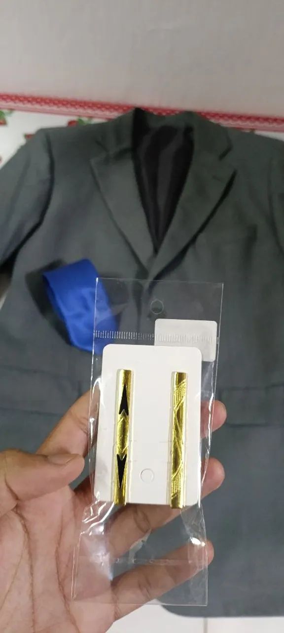 Kit terno slim cinza e acessórios. - Foto 4
