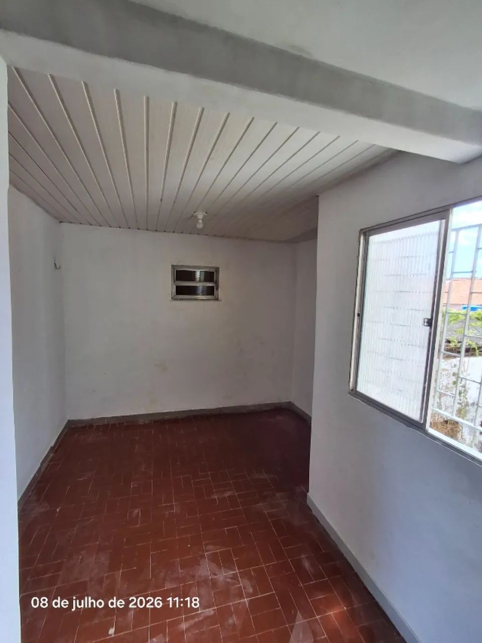 Alugo ponto sala comercial