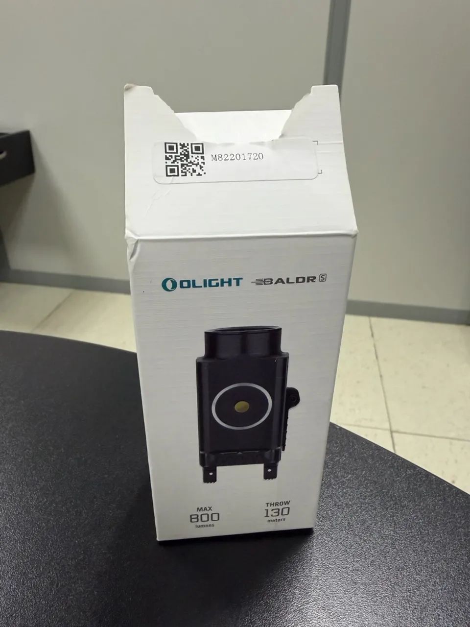 Vendo Lanterna Olight BaldrS com laser!  - Foto 2