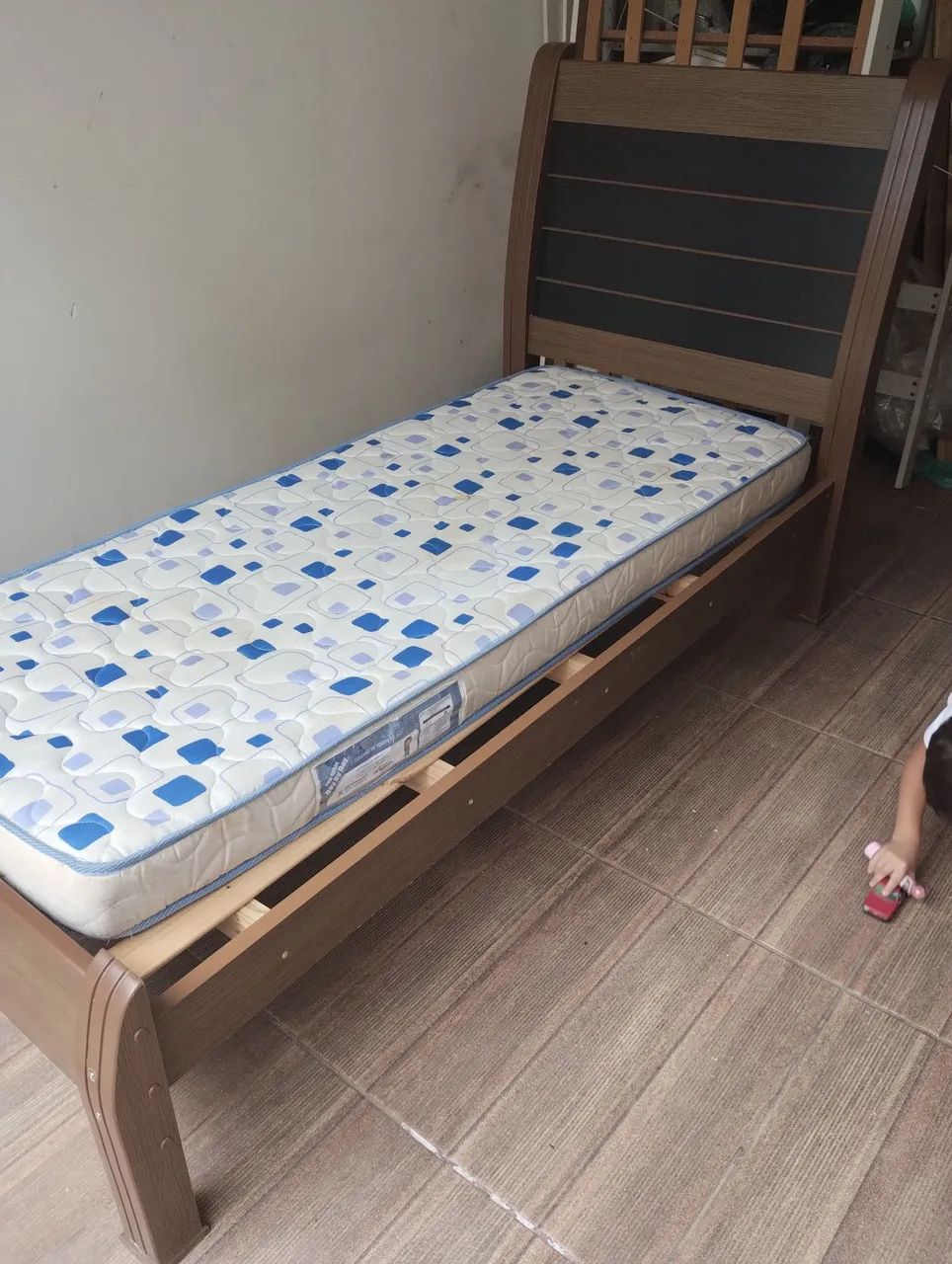 Cama de madeira solteiro com colchão entrega e monta  - Foto 5