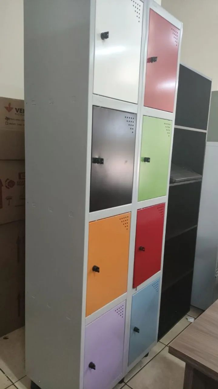Armários em aço 8 portas - Foto 2