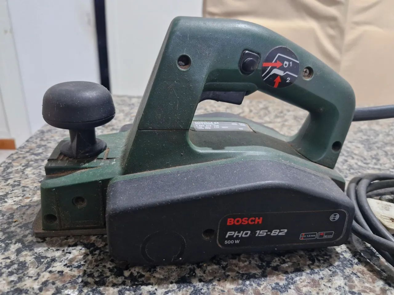 Plaina Eletrica Bosch PHO 1582 127v