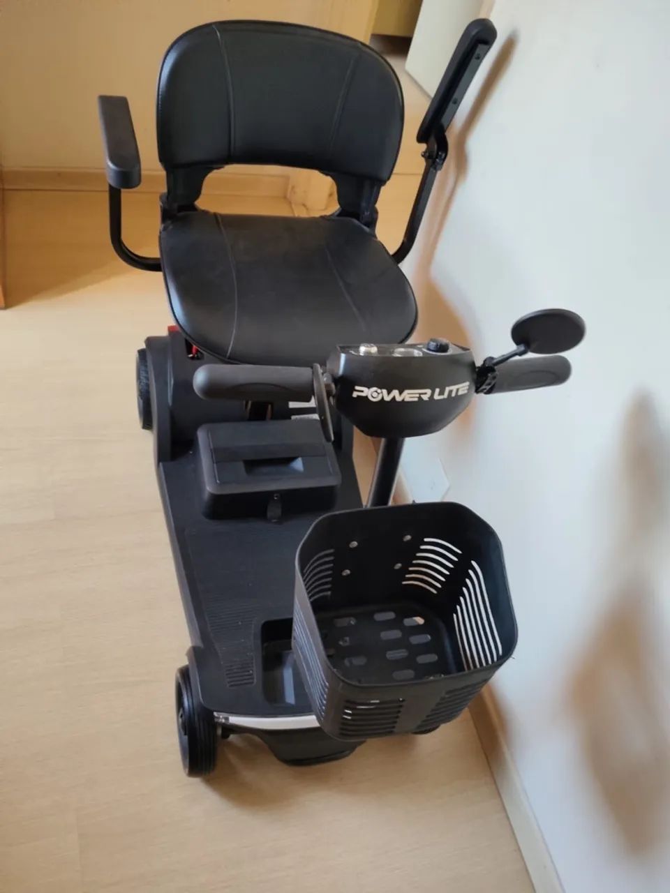 SCOOTER ELÉTRICA DE MOBILIDADE