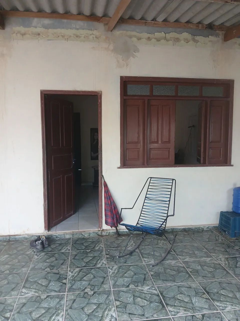 Vendo uma casa ou troco otimalocalizasao - Foto 2
