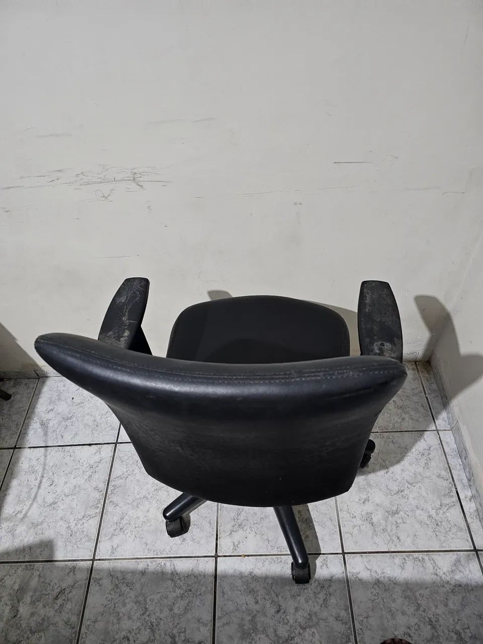Cadeira de escritório em couro