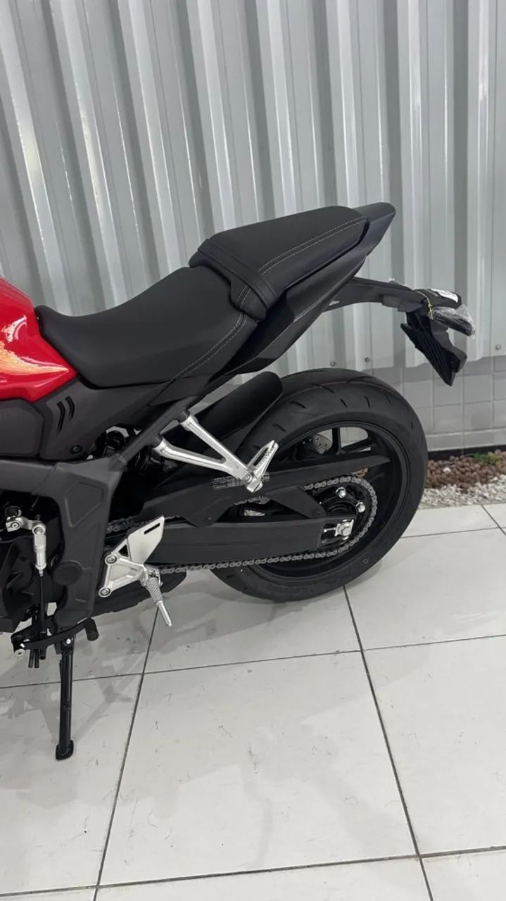 HONDA CB 650 R E-Clutch 2027 - Foto 3