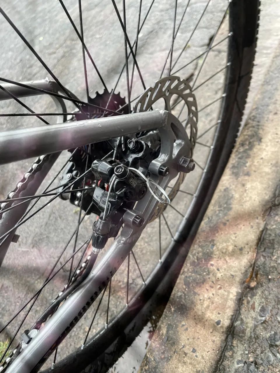 Vende-se Bicicleta semi nova, aro 29  - Foto 4