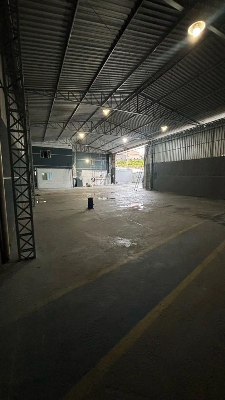 ALUGA-SE BARRACÃO - 350 m² - Foto 3