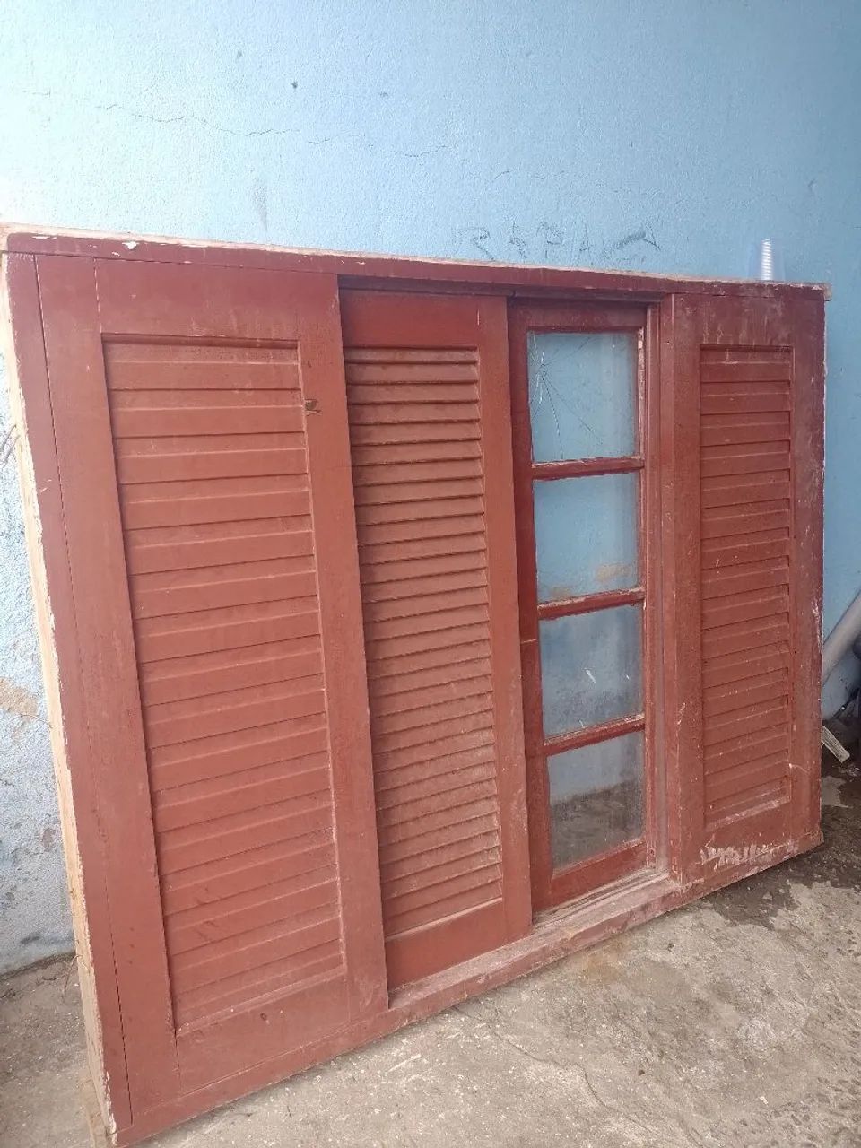 Janela madeira antiga - Foto 2