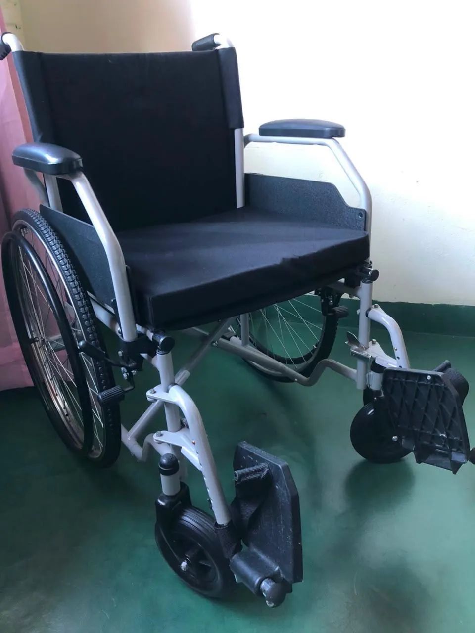 Cadeira de Rodas - Foto 5