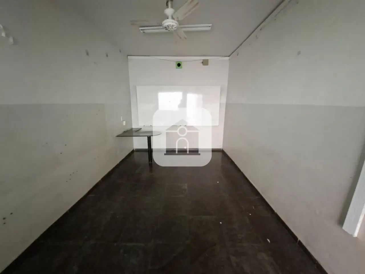 Prédio para locação e venda no bairro Bom Jesus