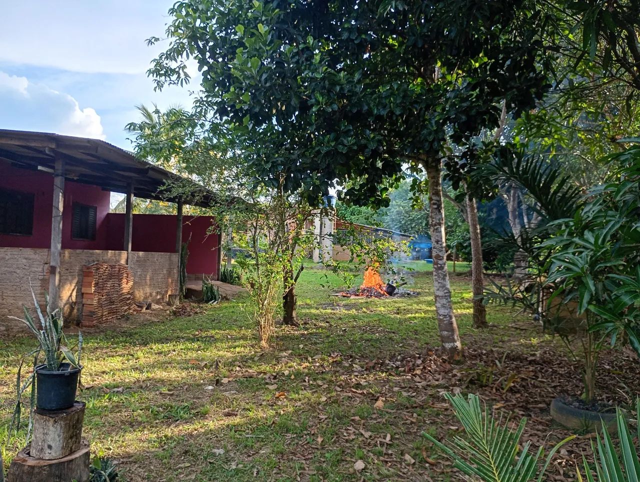 VENDO ESSA CASA  - Foto 3