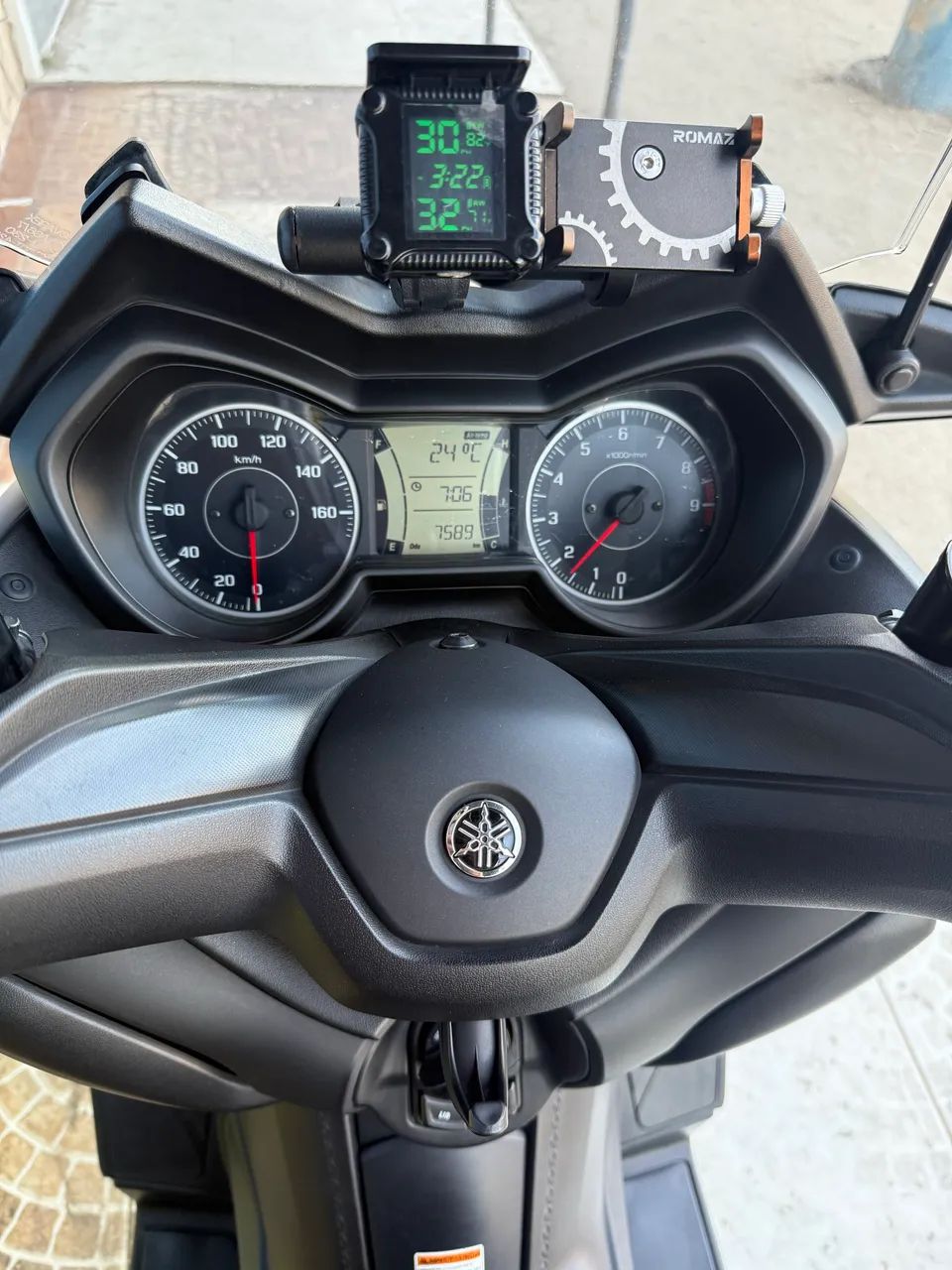 XMAX 250 ABS COM + 2k EM ACESSÓRIOS  - Foto 2