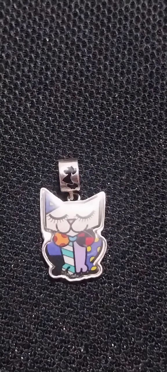 Berloque Prata Romero Brito Gato