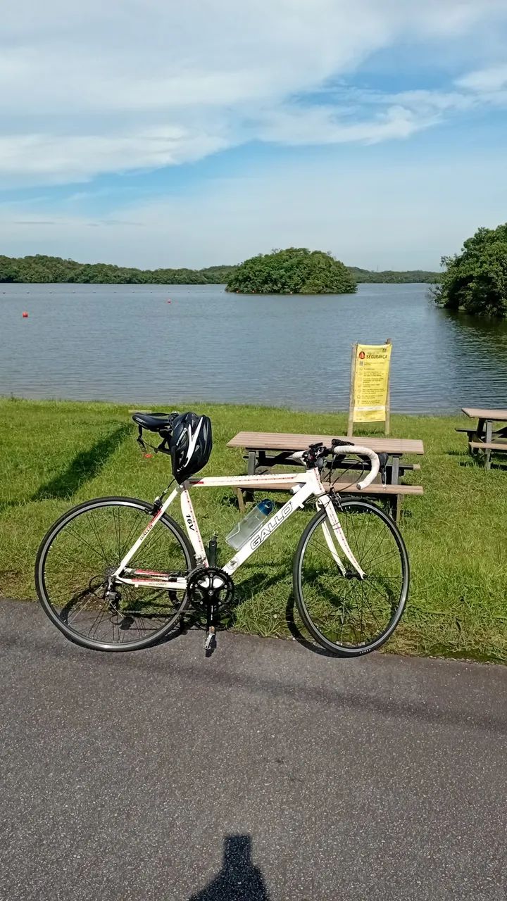 Troco minha baike speed sem nova p um carro ,pode estar com defeito de motor não tem pra p - Foto 2