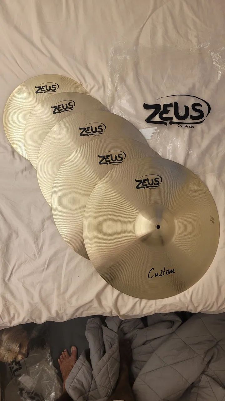 Kit de pratos Zeus Custom 2x14/17/18/20 - Instrumentos musicais