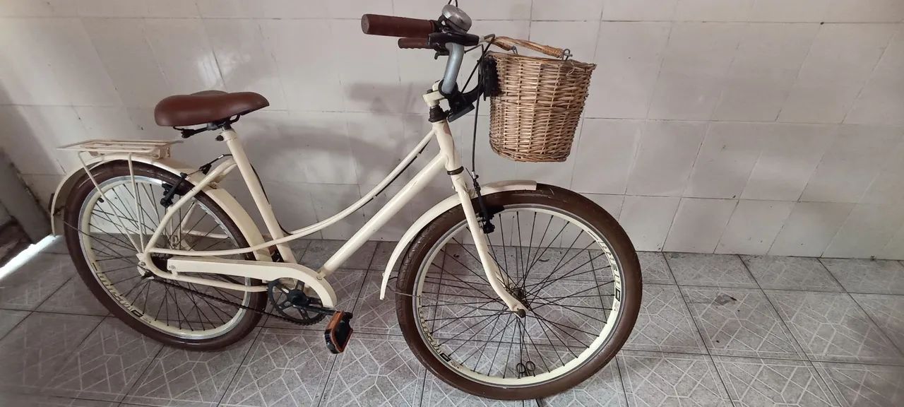 Bicicleta feminina vintage com cestinha bege aro 26 - Foto 3