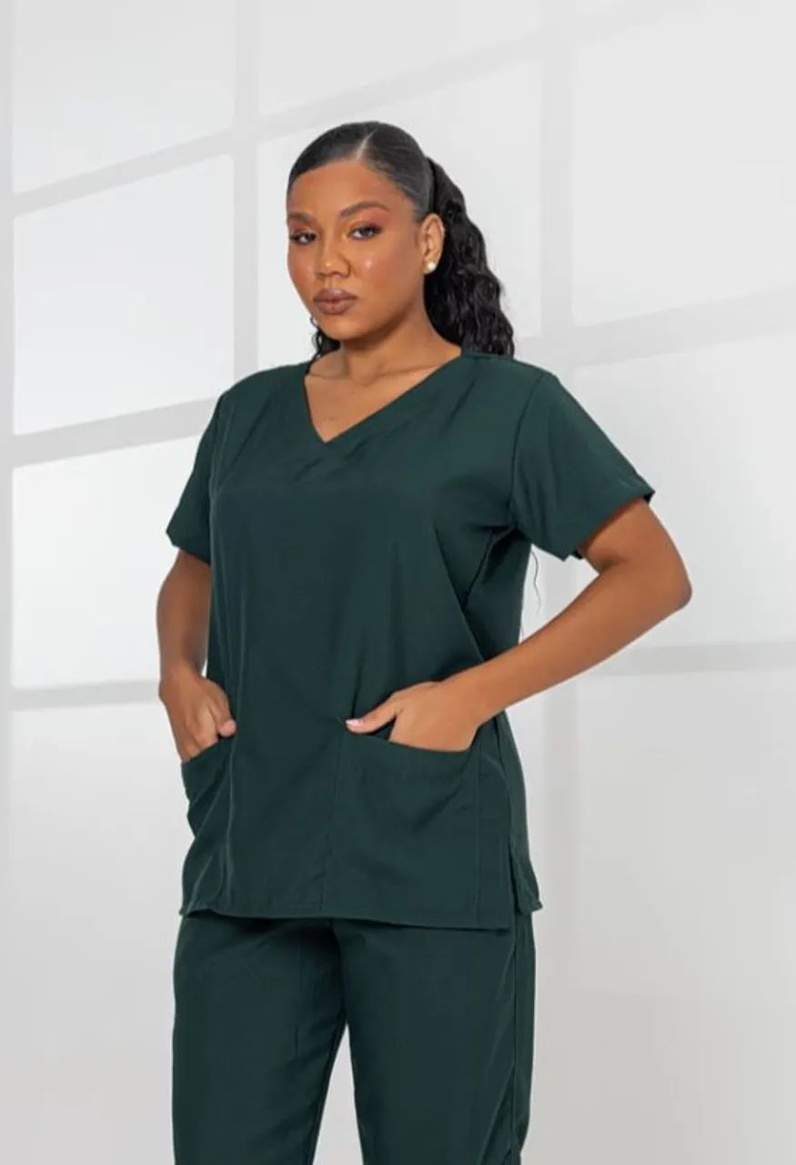SCRUBS BÁSICOS/PIJAMAS CIRÚRGICOS  - Foto 4