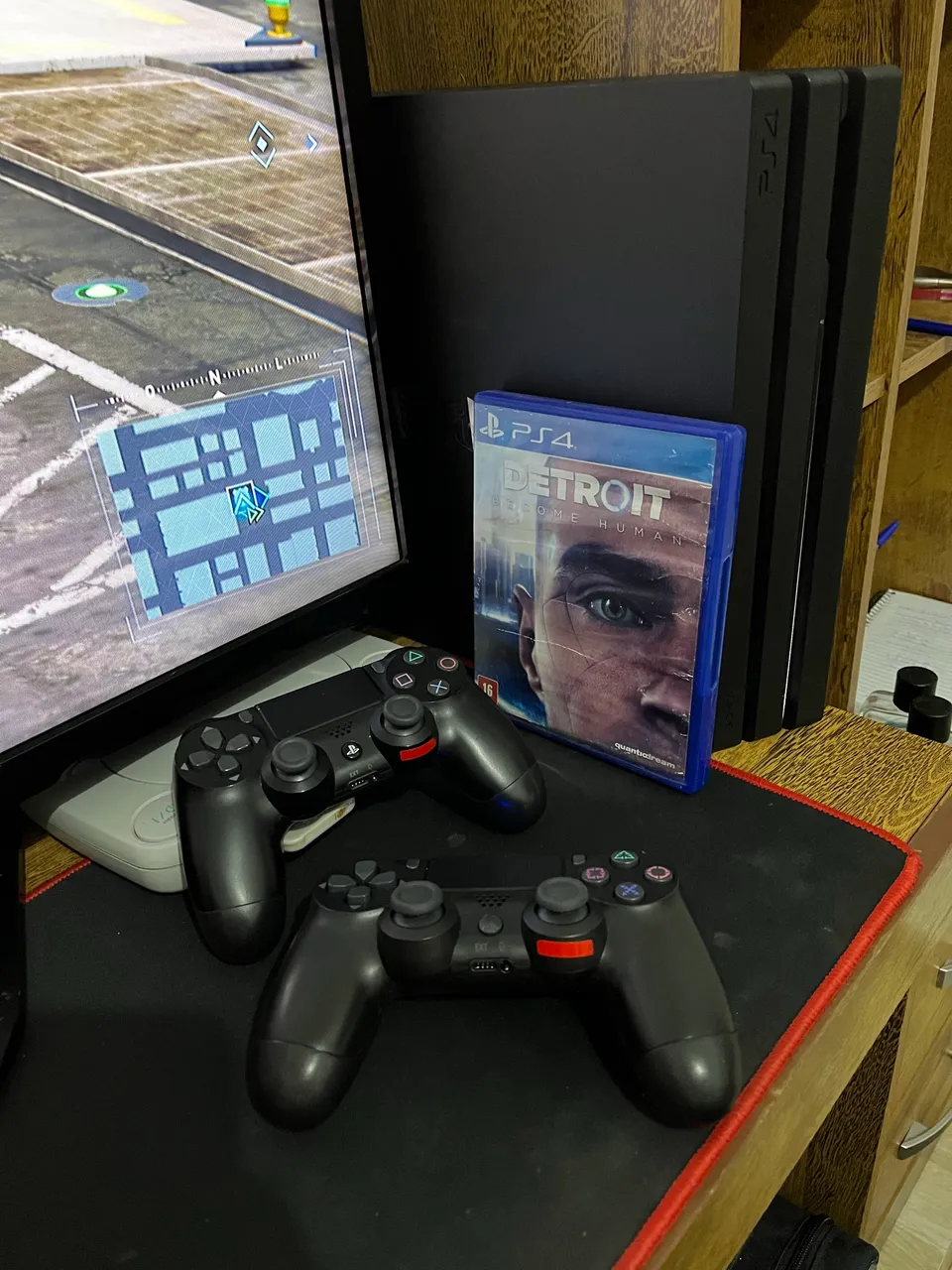 PS 4 slim 1tb e Nintendo switch - Consoles de Vídeo Game - Ingá