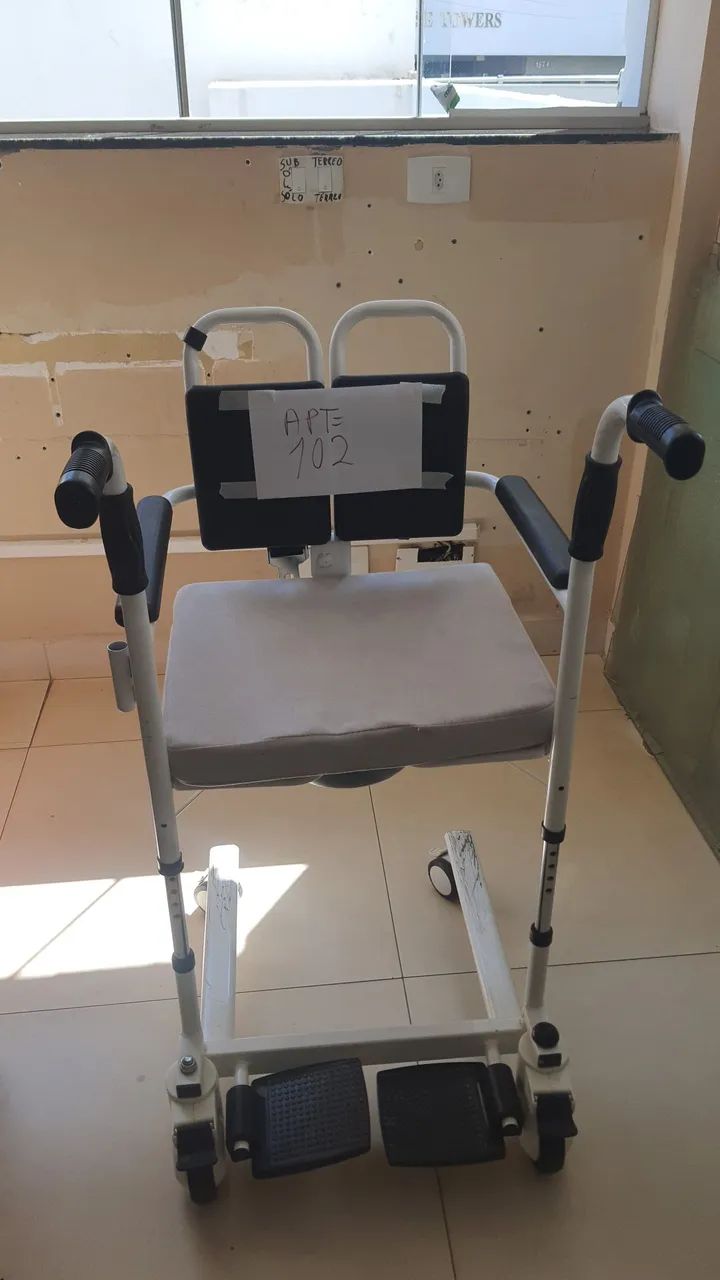 Cadeira de transferência  - Foto 4