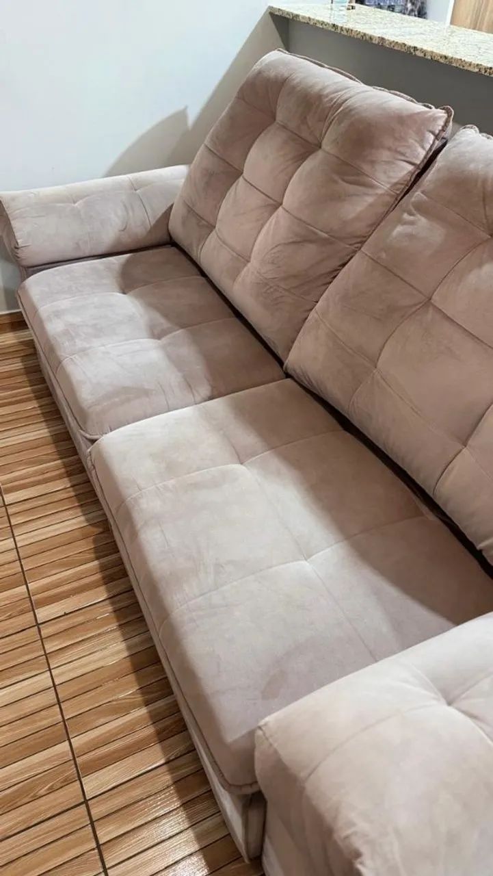 Sofá em suede super confortável 