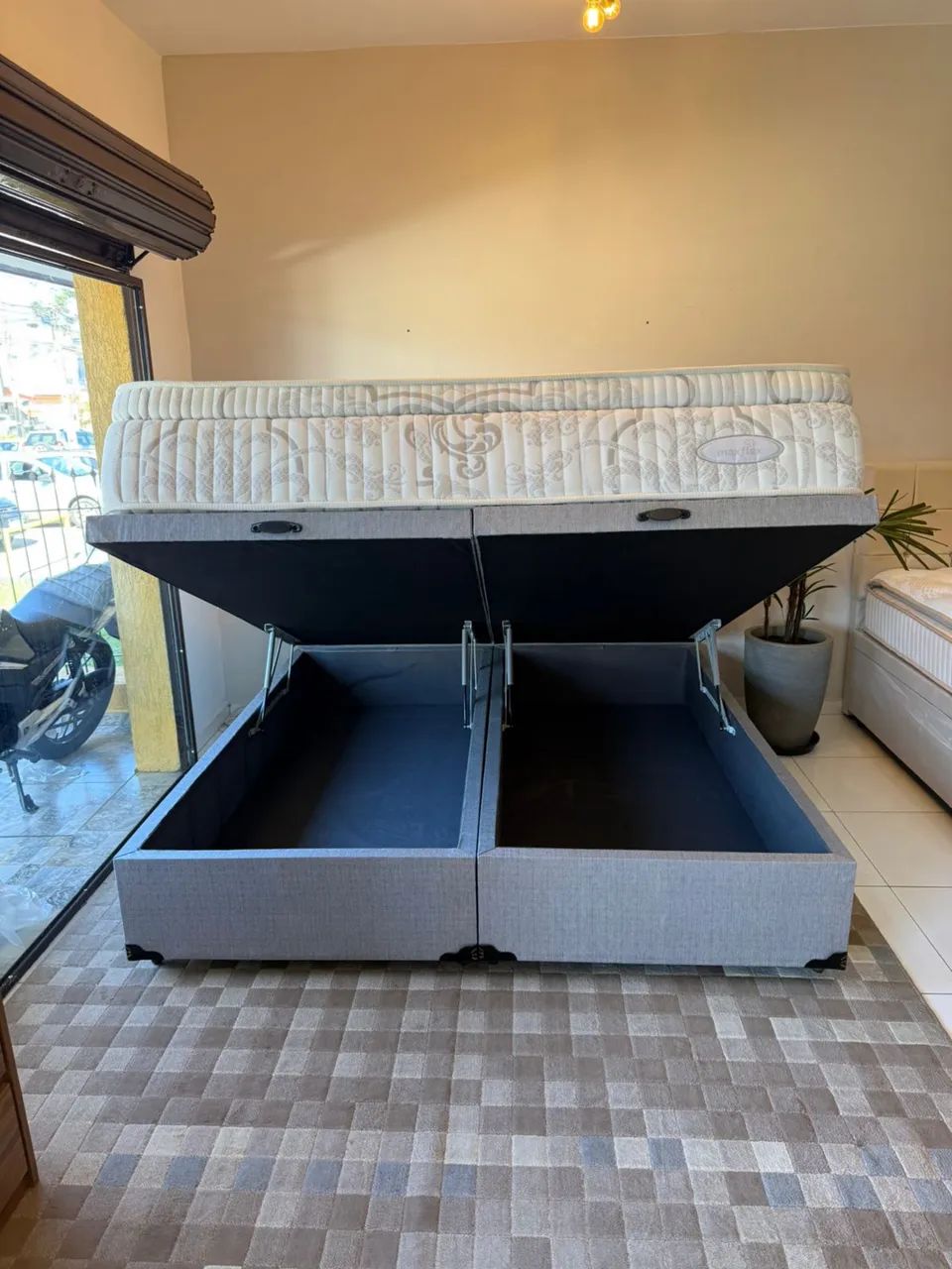 Cama KING MAXFLEX SEMINOVA COM BAÚ TOP  - Foto 3