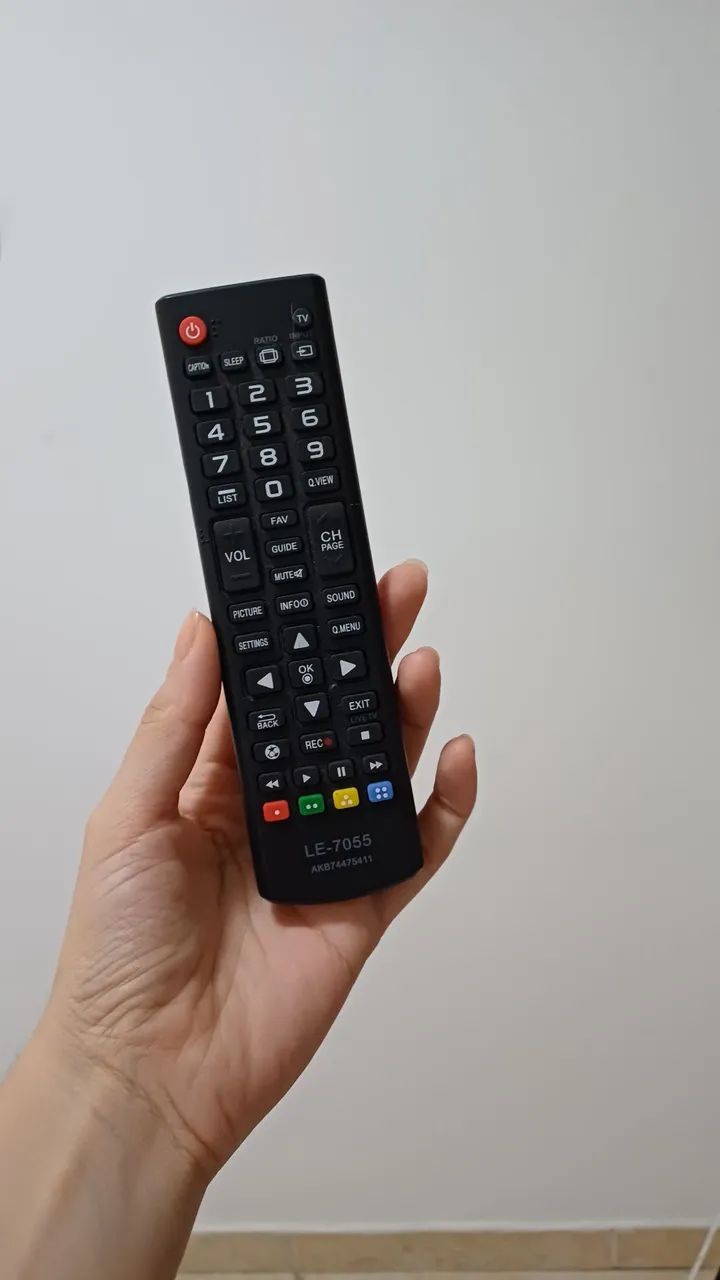 TV 22" LG (tela com mancha) - Foto 4