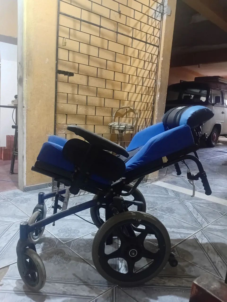 Cadeira de rodas articulada  - Foto 4