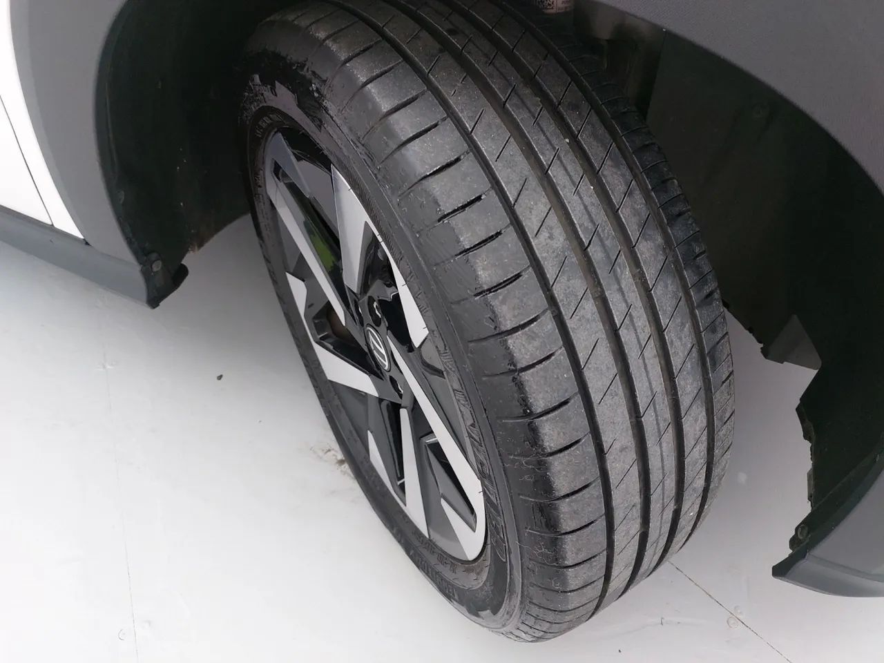 Volkswagen Tera High 1.0 170 TSI Flex 12V 5p Aut, foto 13 de 18