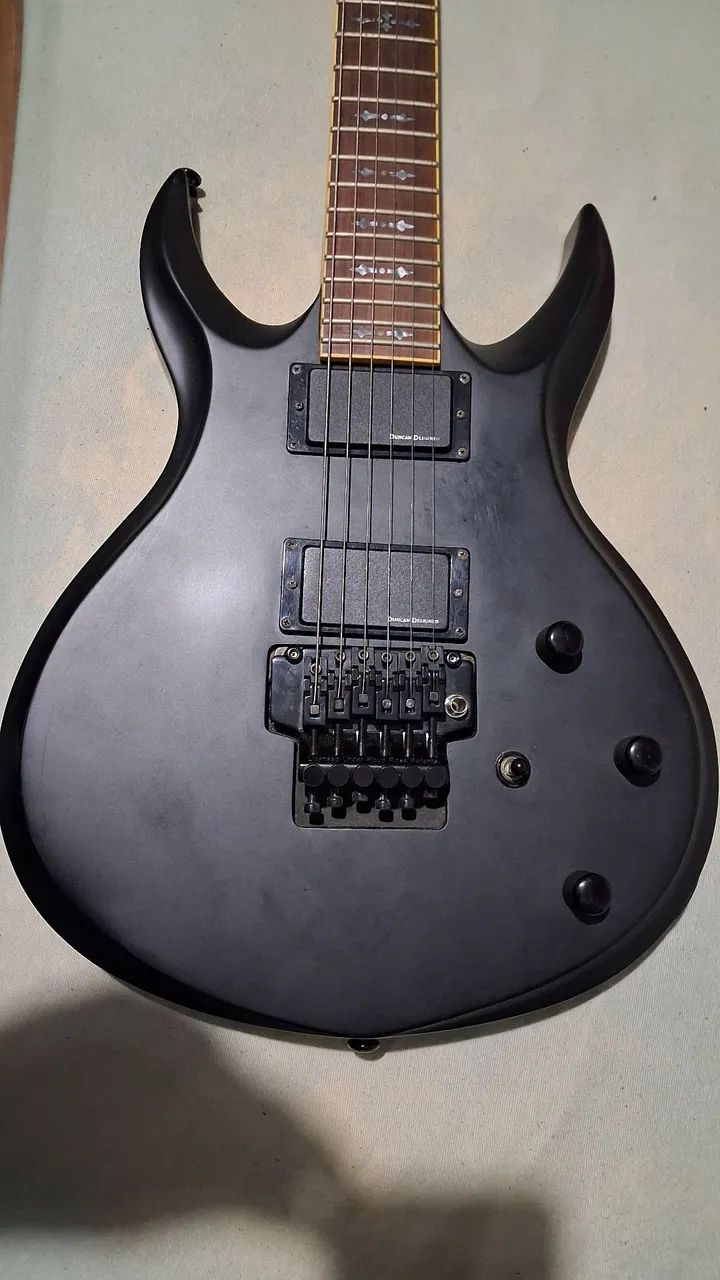 Guitarra Schecter Devil-6 FR SBK