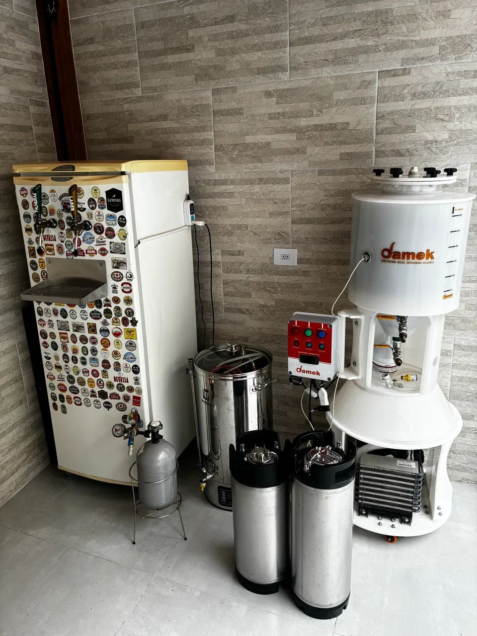 Kit Completo de Cerveja Artesanal - Pronto para Produção e Serviço de Chope