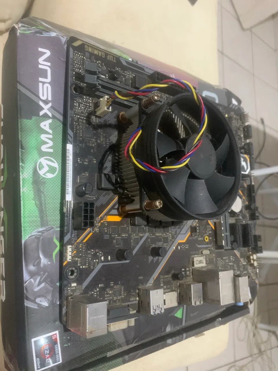 Placa mãe Tuf H310M plus + Processador i3 de 9 geração - Foto 2