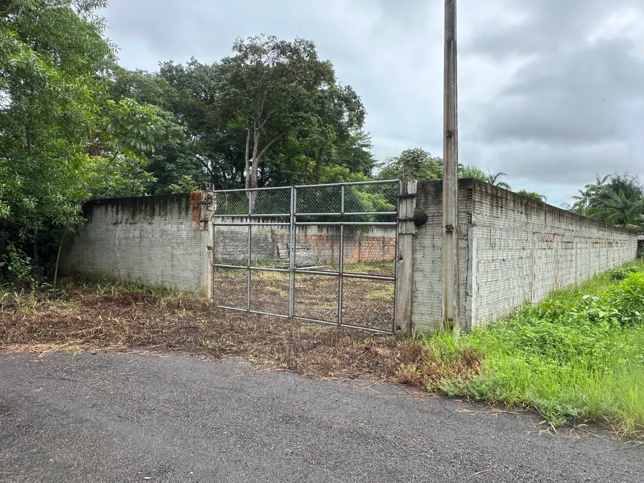 Vendo lote murado com barracão. - Foto 4