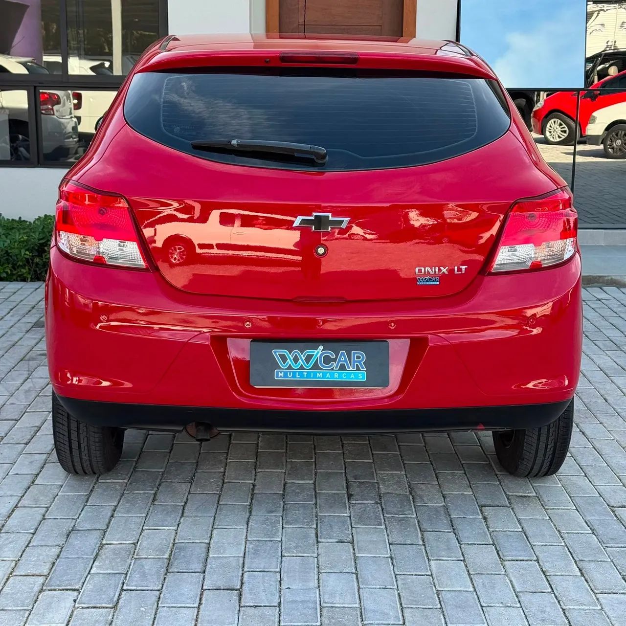 Chevrolet Onix Hatch LT 1.0 8V Flex Power Mec. 4P 2014 - Foto 5