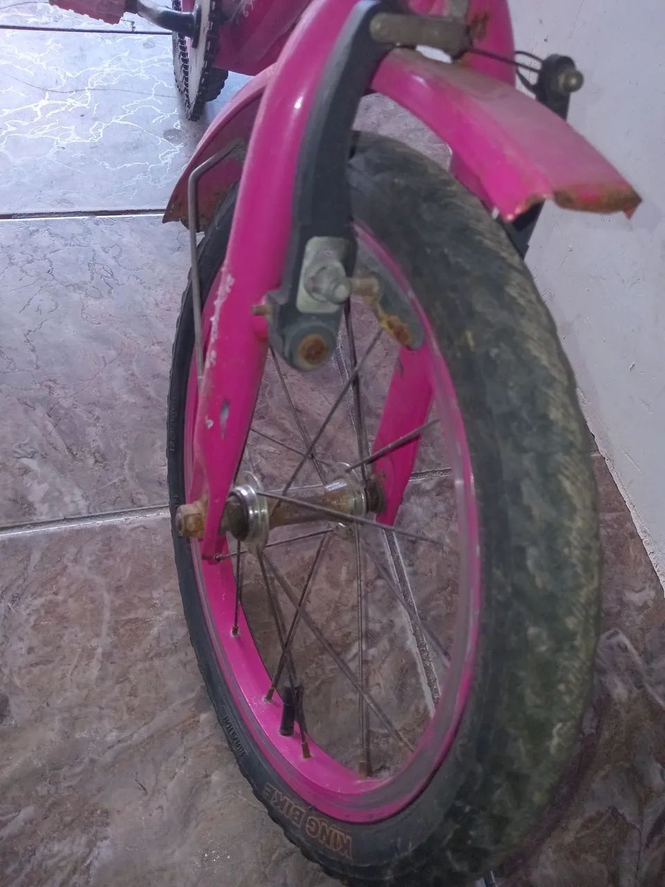 Vendo essa bicicleta ? infantil  - Foto 4