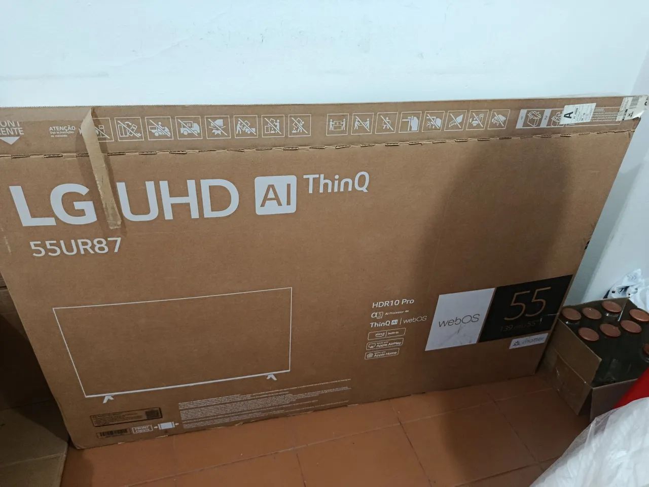 TV LG QUEBRADA SEM CABOS NEM CONTROLE 55 POLEGADAS
