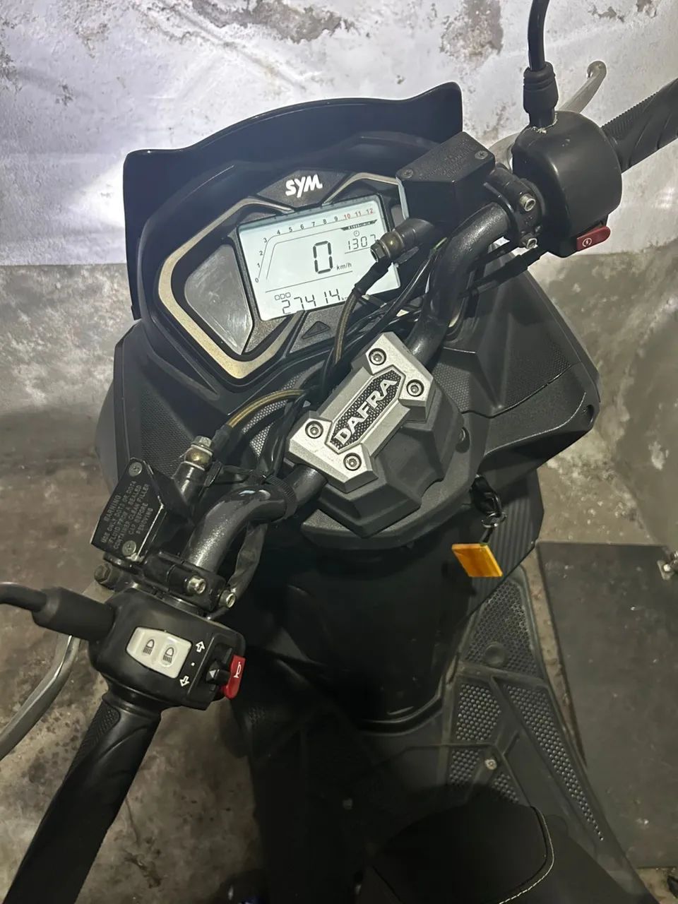 Moto Dafra Cruisym 