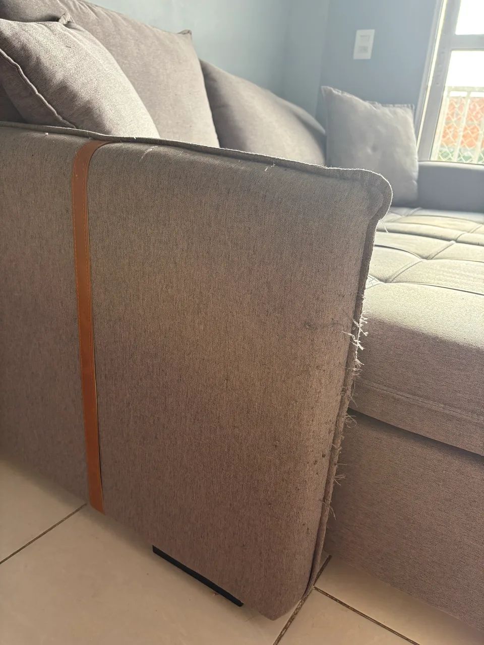 ? Sofá Retrátil 1,80m com Encosto Regulável - Confortável e Conservado - Foto 5