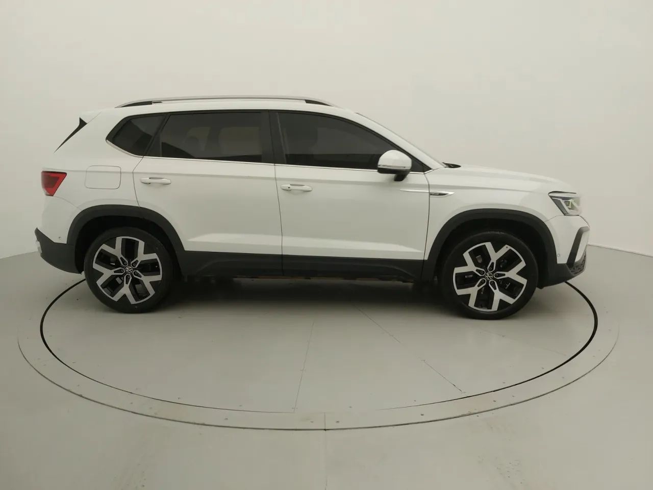 Volkswagen Taos Highline 1.4 250 TSI Flex Aut., foto 6 de 18