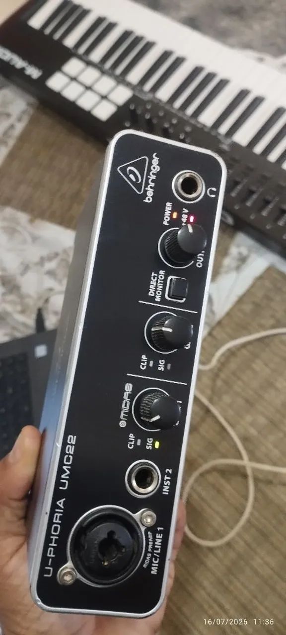 Interface de áudio USB  UMC22 Behringer - Foto 2