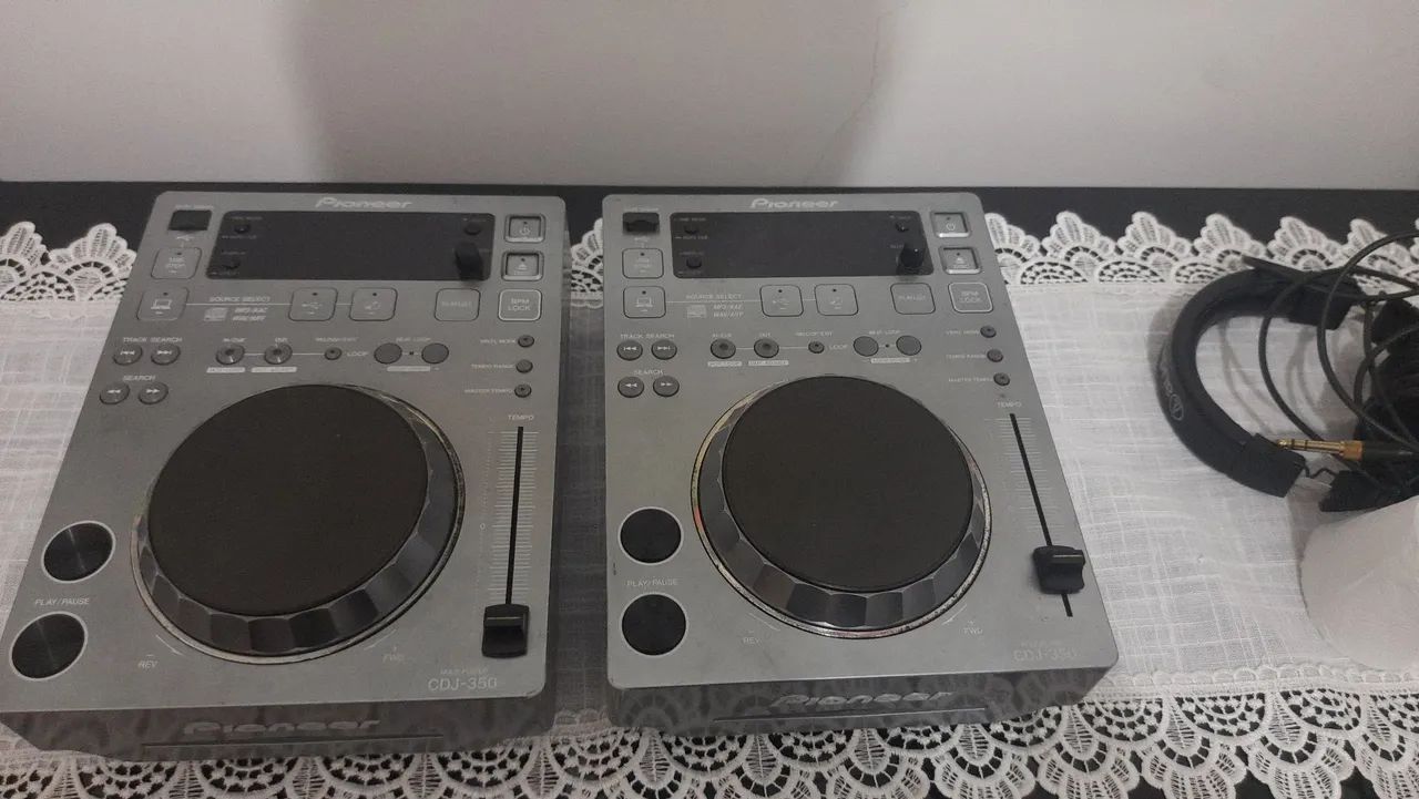 CDJ 350 PIONEER - Equipamentos e Acessórios de Som - Esmeralda
