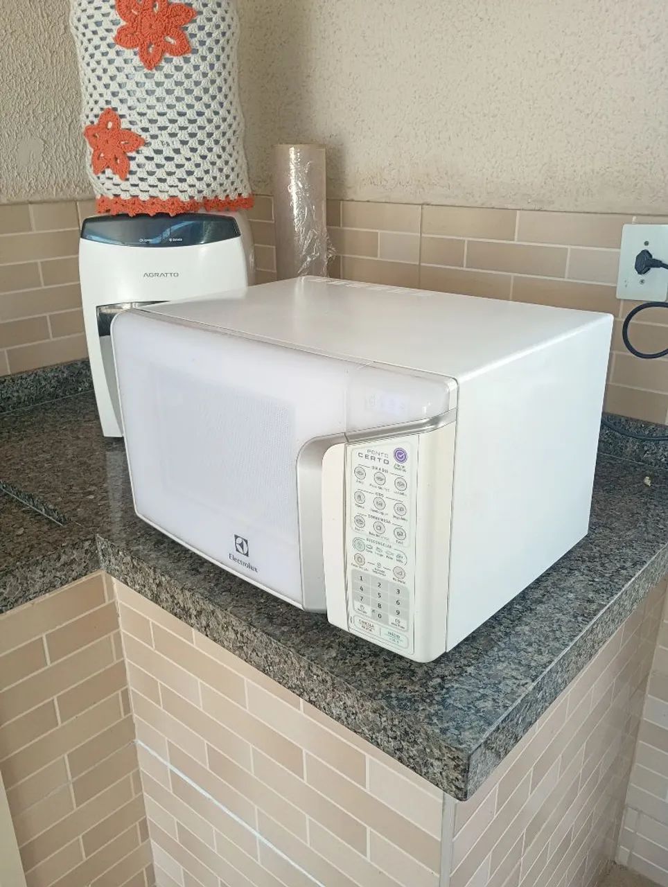 Microondas Eletrolux 30 litros funcionando perfeitamente  - Foto 2