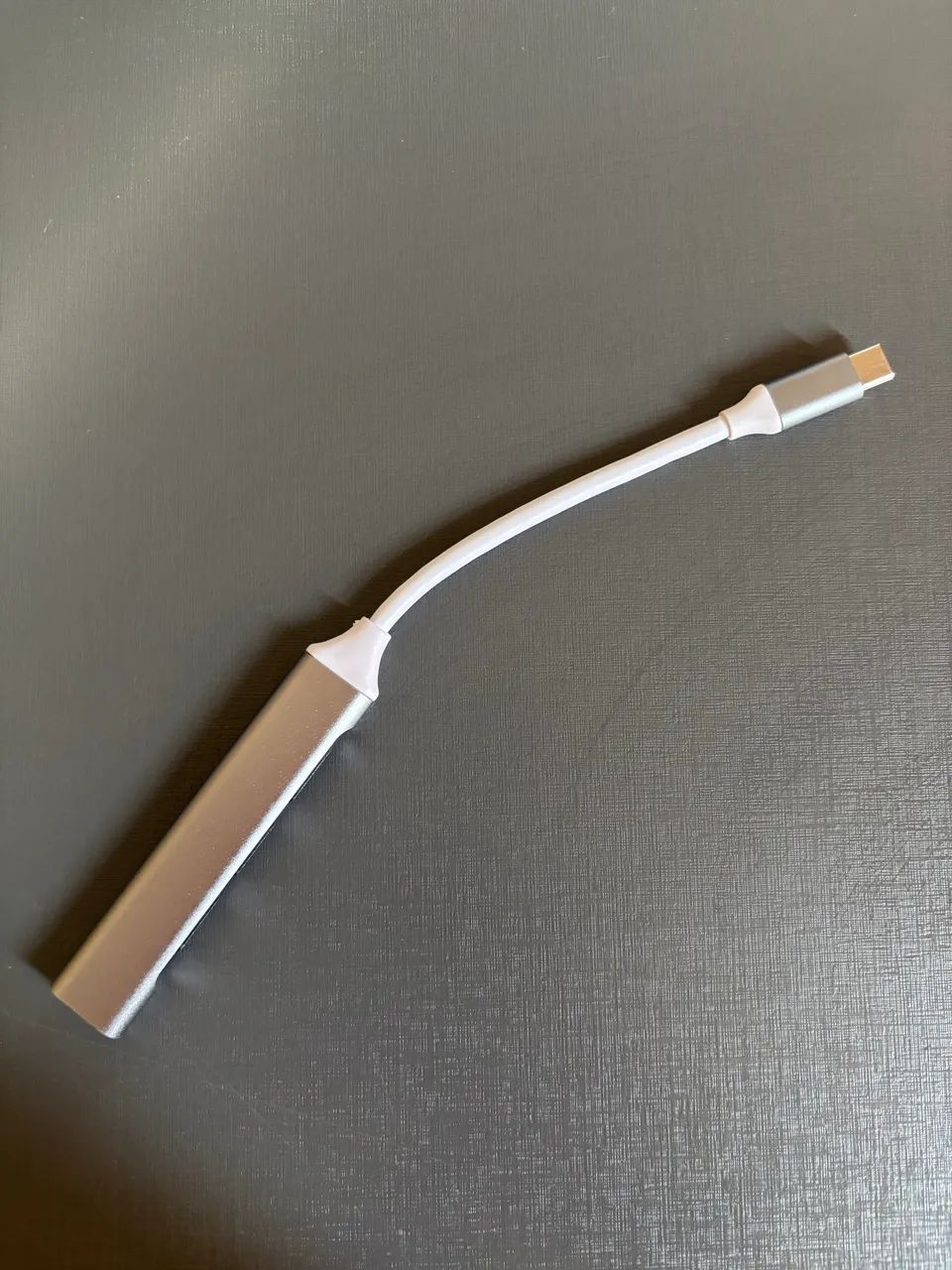 Adaptador USB-C Original  (novo) - Compacto e de Alta Qualidade - Foto 3